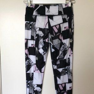 Reebok Meet You There Printed Leggings